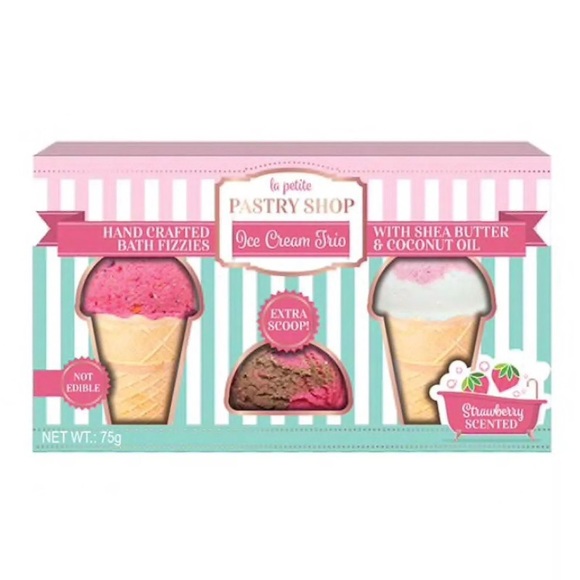LA PETITE PASTRY SHOP Ice Cream Trio Bath Bombs - Picture 1 of 3